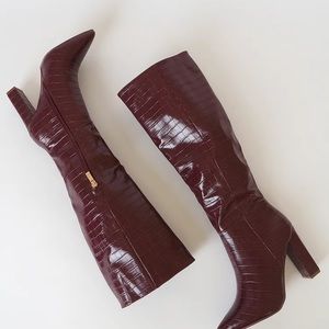 Shaun Burgundy Crocodile-Embossed Pointed-Toe Knee High Boots